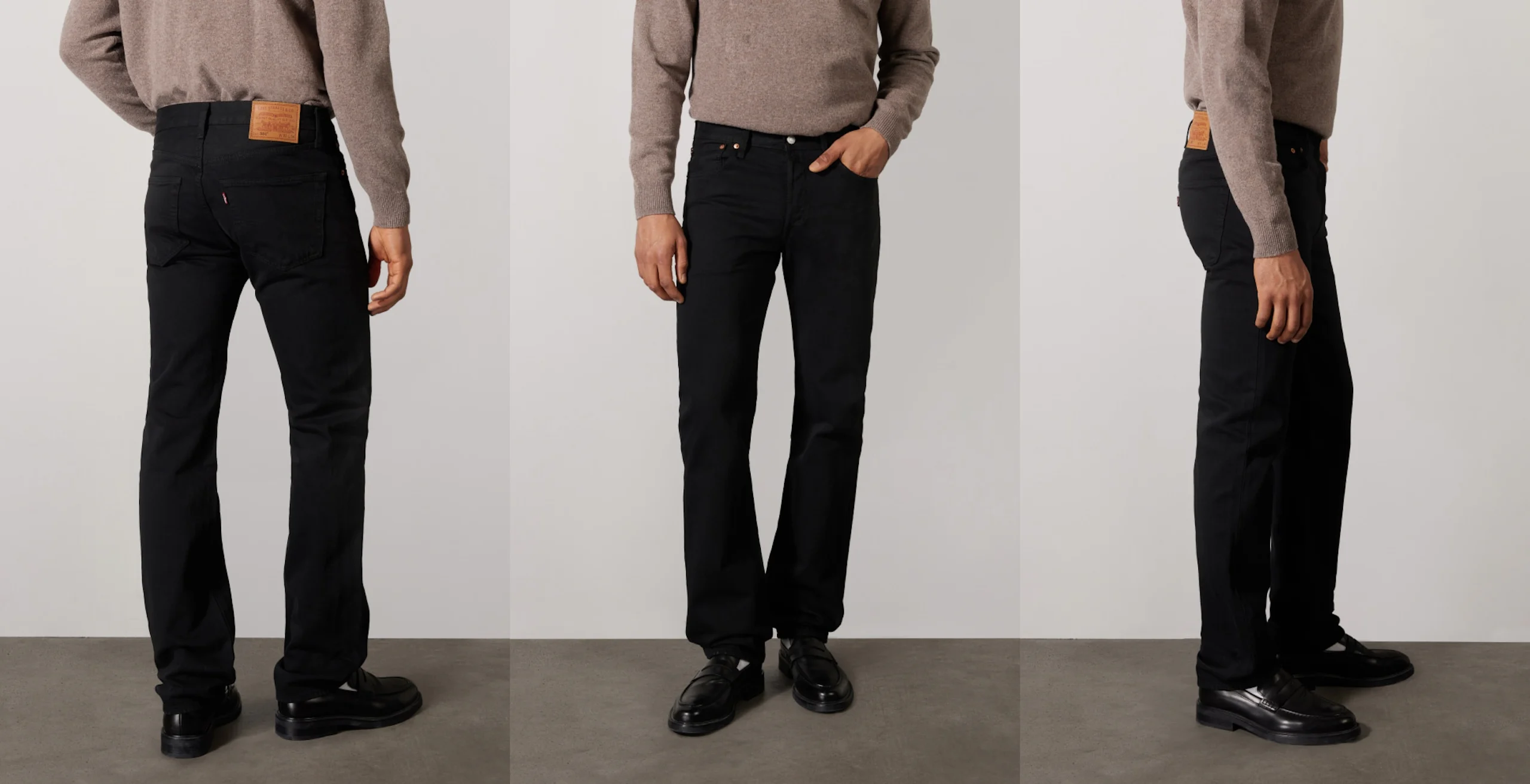Manlig modell i svarta raka jeans och svarta loafers, visad bakifrån, framifrån och från sidan mot en neutral studiobakgrund.